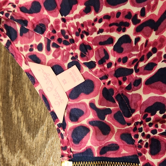 ❤️ LILLY PULITZER GIGI GIRAFFE LIGHTWEIGHT COTTON TOP, XS - Picture 3 of 5